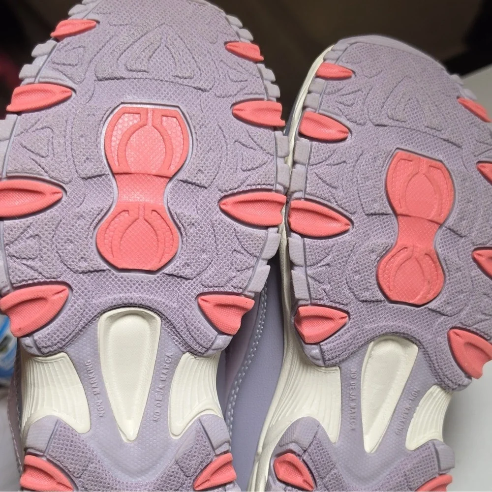 Avia Purple/Pink/Gray Solid Low Top Lace Up Women's Athletic Sneakers Logo - Picture 3 of 6